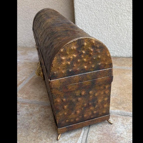 Jose Torres rectangular metal decorative box - Picture 11 of 14